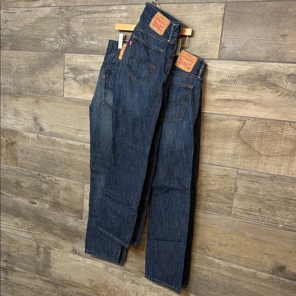 Levi's Relaxed Fit Dark Blue Jeans